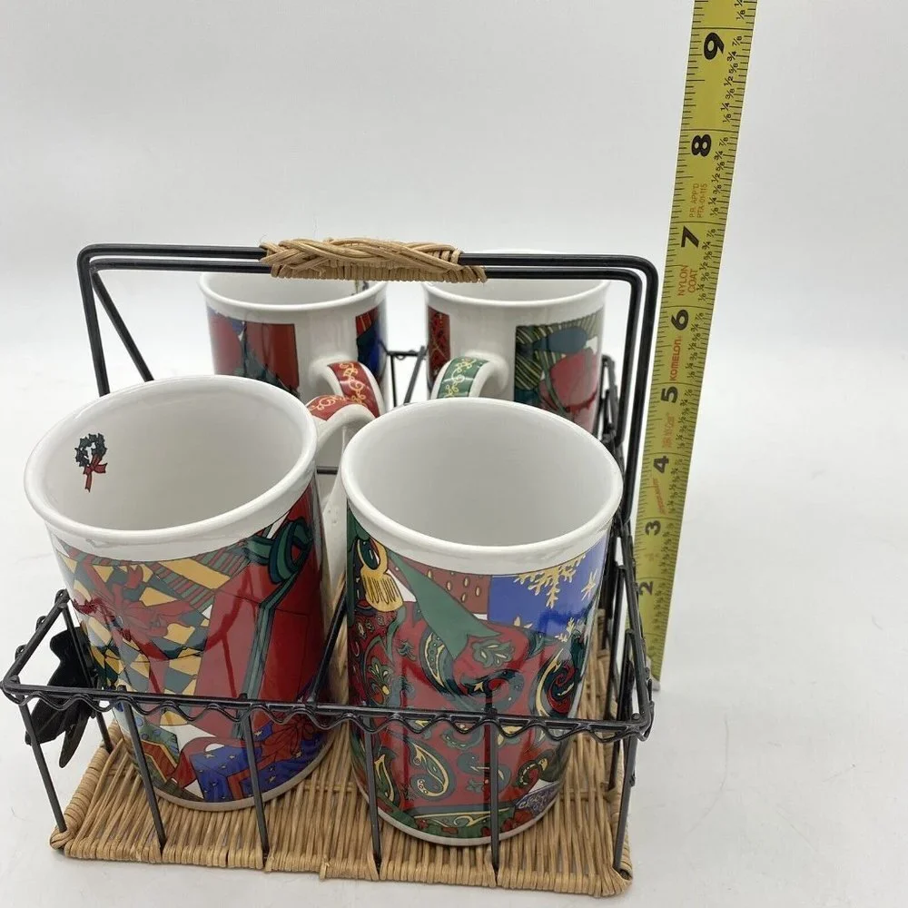 VTG 90s Christmas Porcelain Mug Set of 4 Metal Wicker Caddy‎ Holiday Festive Y2K